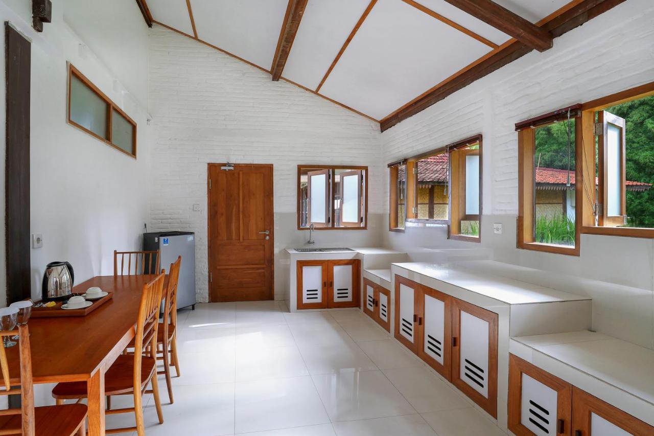 Villa So Long Banyuwangi - Ijen Экстерьер фото